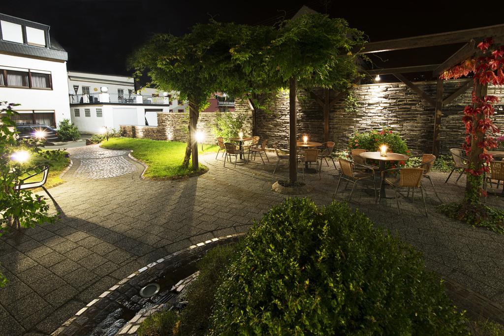 Wein & Gastehaus Hermeshof 호텔 트리텐하임 외부 사진